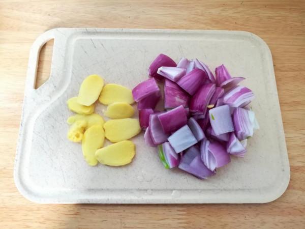 冬天做燉菜，要學會做“減法”，菜香味美湯汁濃郁，家人都愛吃