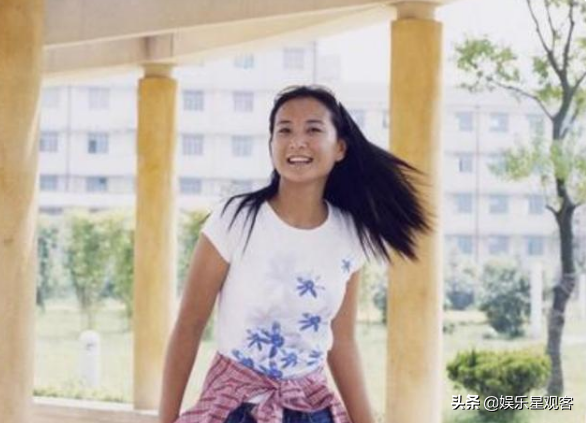 曾擠地下室交不起四百房租的賈玲，為何成為全球票房最高女導演？