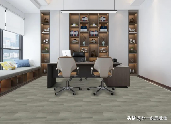 全屋鋪上木紋的石塑地板,別提有多愜意了 全屋鋪上木紋的石塑地板,別提有多愜意了