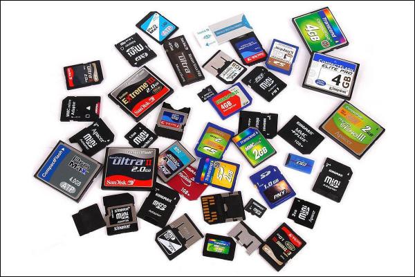 曾經紅極一時的手機儲存卡，為何突然消失了？