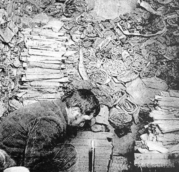 被“偷走”的女皇武則天真跡,如今已成法國國家博物館鎮館之寶 被“偷走”的女皇武則天真跡,如今已成法國國家博物館鎮館之寶