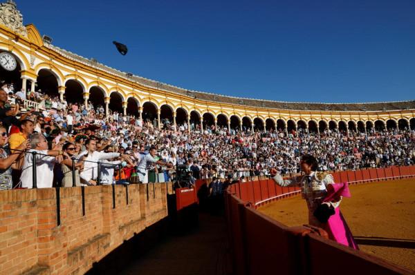 西班牙塞維利亞舉行新冠疫情以來首次鬥牛表演 西班牙塞維利亞舉行新冠疫情以來首次鬥牛表演