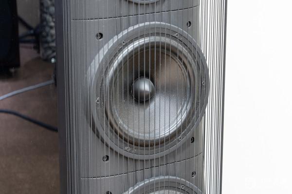 擁有自己心中最好的聲音——重溫貴豐Gryphon Trident II落地音箱