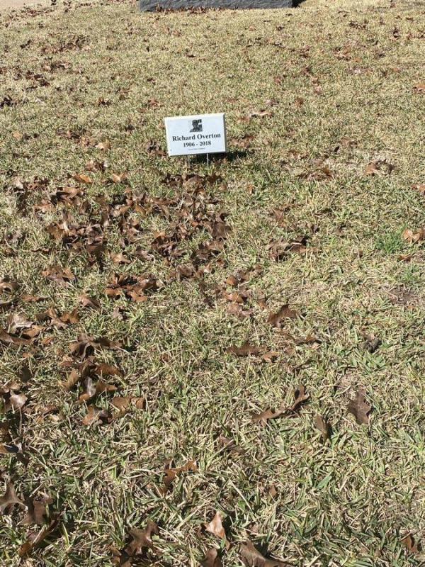 美國最年長的二戰老兵，死後三年多仍在等墓碑