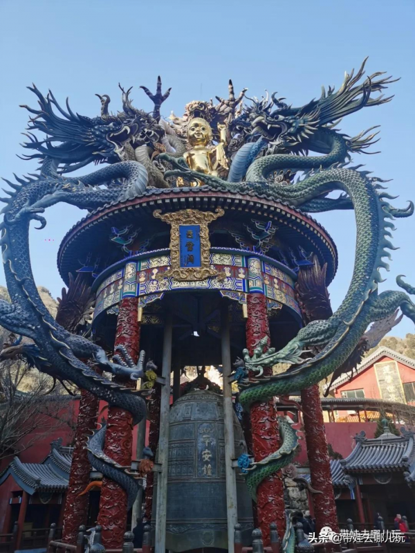 打卡北京最魔幻的寺廟，藏在門頭溝深山裡，看完極為震撼