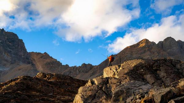 川西海拔最高最大最藍的海子——亞莫措根