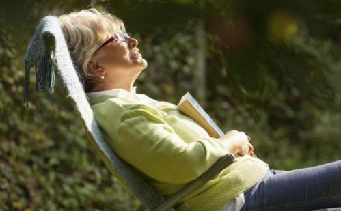 過了50歲，想要健康長壽，牢記：三勤、四戒、兩補充，建議收藏