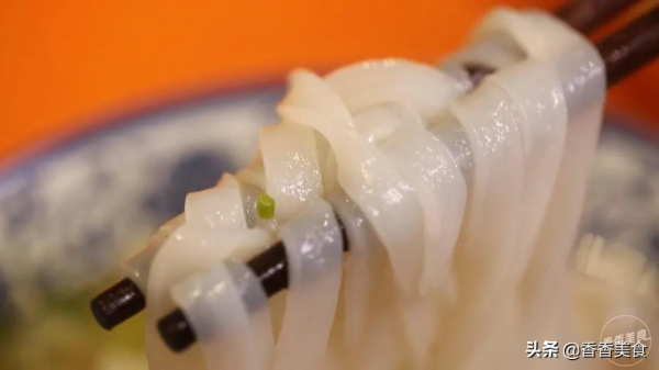 又一個地方的全民小吃,來,咱也整一碗 又一個地方的全民小吃,來,咱也整一碗