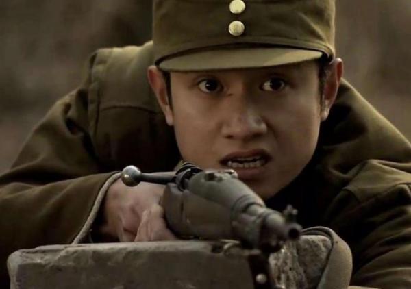 抗戰劇裡子彈打不死人？現實中人中彈後能活多久，老兵最有發言權