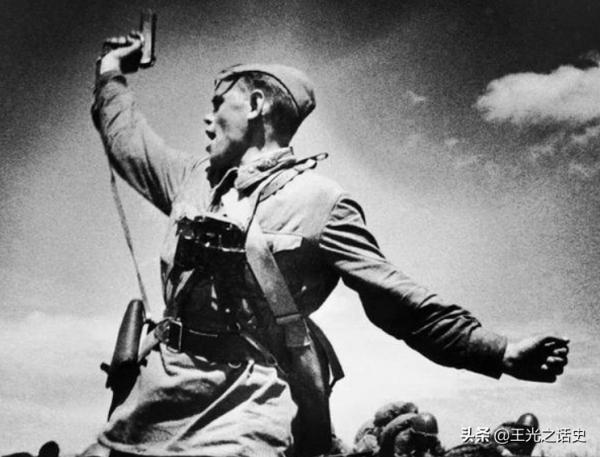 襲擊外國人、毆打警察,俄羅斯“納粹”為什麼無法無天? 襲擊外國人、毆打警察,俄羅斯“納粹”為什麼無法無天?