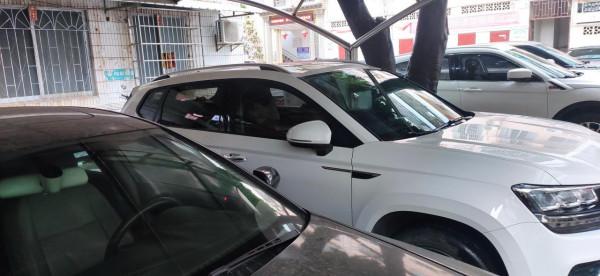 前擋風玻璃去油膜作業