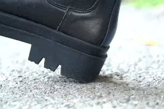 “馬丁靴”失寵了?這3雙靴子今秋正火 “馬丁靴”失寵了?這3雙靴子今秋正火