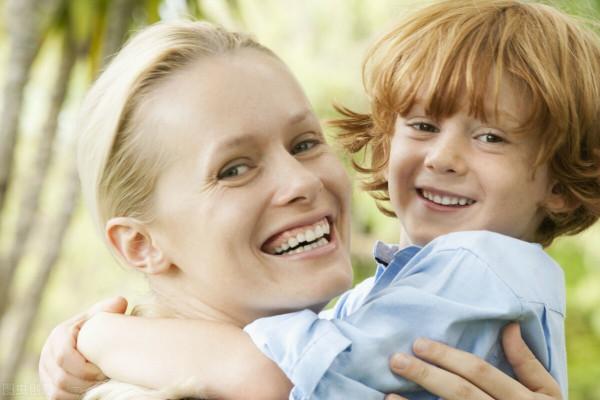 王力宏與李靚蕾離婚：“家庭主婦”這個職業，就該理直氣壯要錢