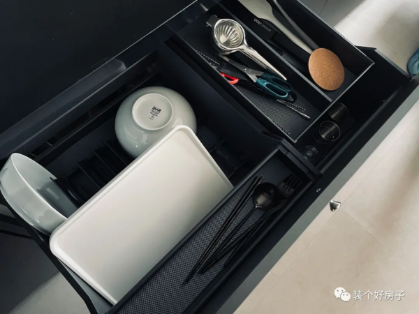 31歲知乎小哥住46㎡,內部照絕了:全屋沒幾件傢俱、超空曠超好住 31歲知乎小哥住46㎡,內部照絕了:全屋沒幾件傢俱、超空曠超好住