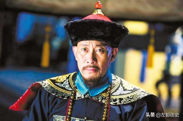 乾隆朝七個首席軍機大臣，二個被處死二個被清算，僅三人得以善終