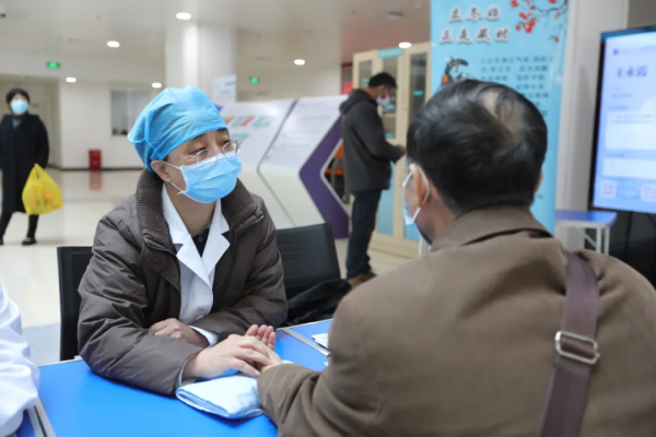 北京大學濱海醫院中醫科開展“冬季養藏”義診活動 北京大學濱海醫院中醫科開展“冬季養藏”義診活動