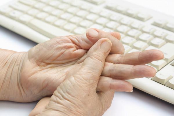 血壓高的人，多觀察手指，如果沒有3個異樣，可能腦梗離你還很遠