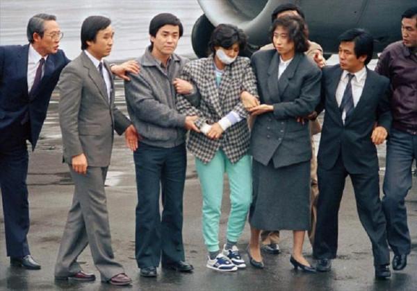 87年女特工炸客機致115人喪生，被捕後謊稱是中國人，為何被特赦