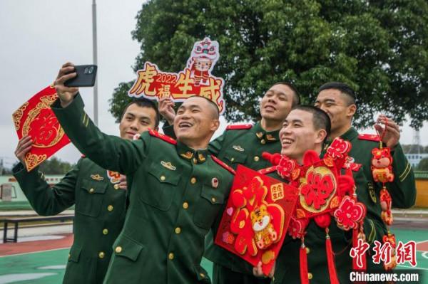 紅紅火火迎新春 廣西軍營&OpenCurlyDoubleQuote;年味&rdquo;別樣濃