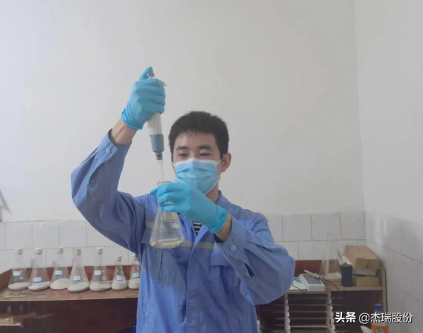 中秋佳節不回家的你,總有“藉口” 中秋佳節不回家的你,總有“藉口”