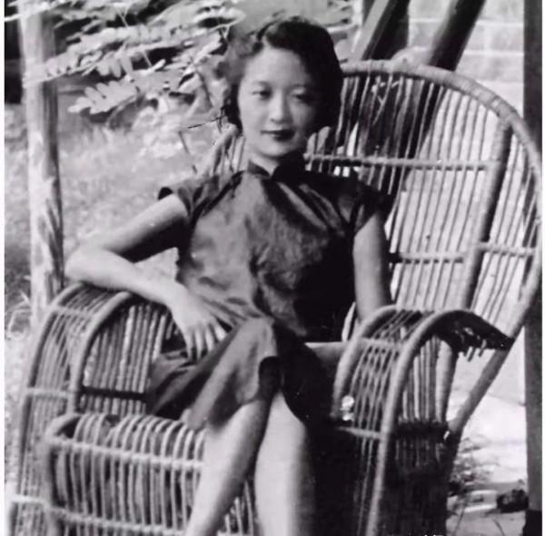 “合肥四姐妹”早年悲慘生活：與繼母不和，父親薄情偏愛後妻