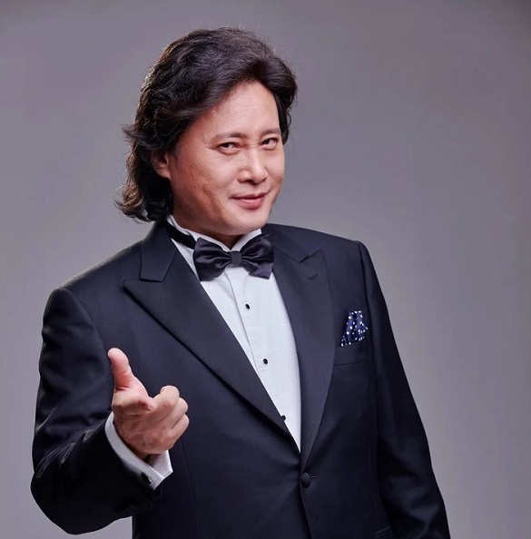 從普通歌手到著名男高音，帕瓦羅蒂首位亞洲弟子戴玉強如今怎樣了