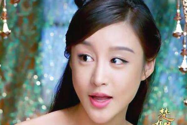 不能忍!整容臉太影響追劇,這些假臉是怎麼混到各種電視劇裡的? 不能忍!整容臉太影響追劇,這些假臉是怎麼混到各種電視劇裡的?