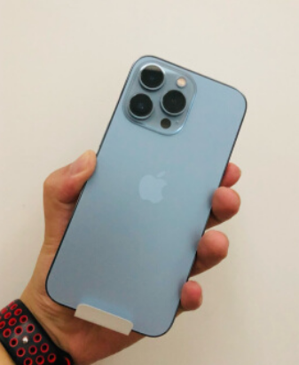 從iPhone11換到13pro，沒想到最大的提升不是拍照，居然是續航