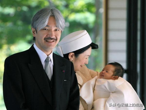 民眾支援愛子公主,保守派捧悠仁,保守派萬世一系的騷操作真好笑 民眾支援愛子公主,保守派捧悠仁,保守派萬世一系的騷操作真好笑