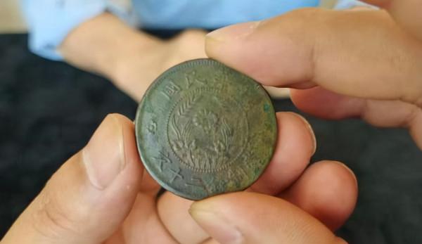 精品推薦:河南省造雙旗嘉禾二十文銅圓“異旗版” 精品推薦:河南省造雙旗嘉禾二十文銅圓“異旗版”