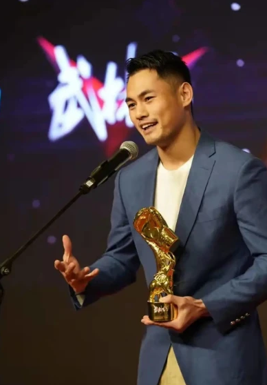 峨眉武術非遺傳承人前來踢館！武林風18週年來襲，某牙全程直播