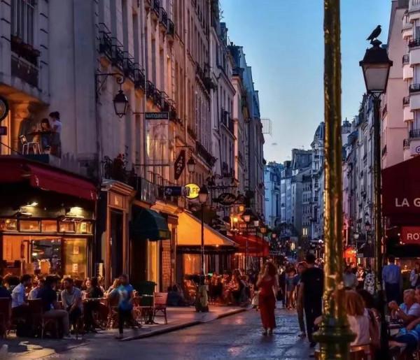 12月份巴黎回國全部熔斷只能訂一月份啦