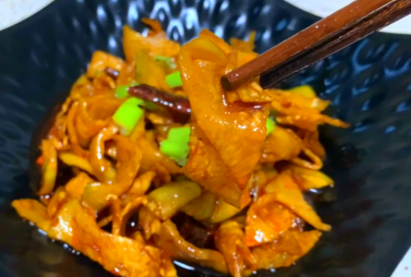 冬天，碰到它別手軟，多買些切片放冰箱儲存，隨吃隨取，特省事