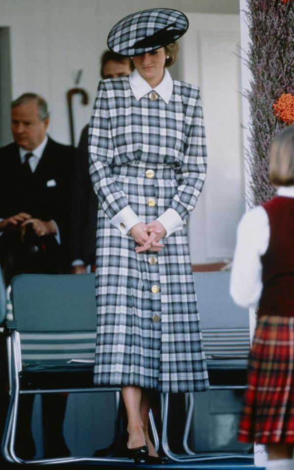 戴安娜王妃40頂最棒的帽子：優雅就要從“頭”開始