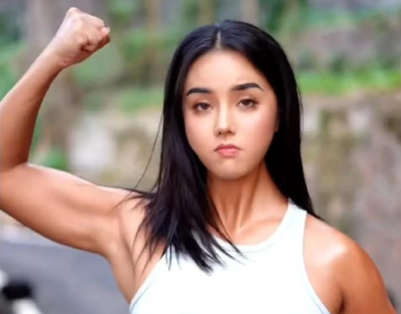 現代版孫二孃胡鬧鬧：全網最彪悍的村婦，回懟網友：有團隊咋了？