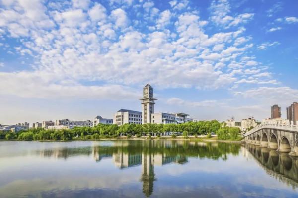 湖北“最美”雙胞胎姐妹花:4年前考入同一大學,如今研究生也同校! 湖北“最美”雙胞胎姐妹花:4年前考入同一大學,如今研究生也同校!