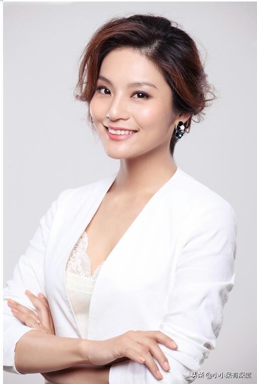 孟盛楠:央視中秋女神!連續9年主持中秋晚會,氣質長相不輸董卿 孟盛楠:央視中秋女神!連續9年主持中秋晚會,氣質長相不輸董卿