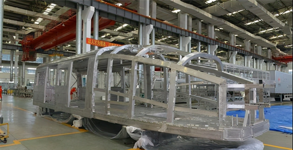 神秘的東北首富，遭美方暗算，被指逃稅18億美元，面臨465年刑期