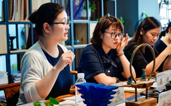 985名校畢業,連續三年考不上公務員,大學白唸了,愧對父母 985名校畢業,連續三年考不上公務員,大學白唸了,愧對父母