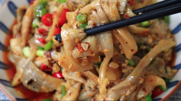 4元一斤的“素中肉”，別總是炒著吃，這樣做又香又開胃，真香