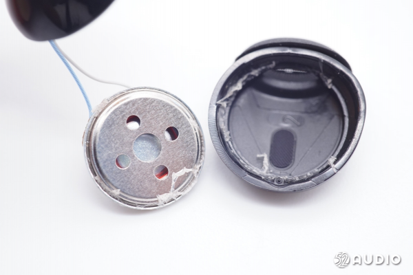 淺入耳式設計,5.1藍芽晶片,聯想thinkplus Liveods LP40拆解報告 淺入耳式設計,5.1藍芽晶片,聯想thinkplus Liveods LP40拆解報告