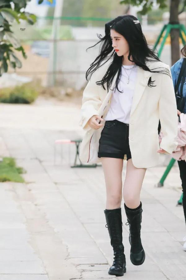 小個子怎麼穿搭?鞠婧禕教你穿出不一樣的freestyle 小個子怎麼穿搭?鞠婧禕教你穿出不一樣的freestyle