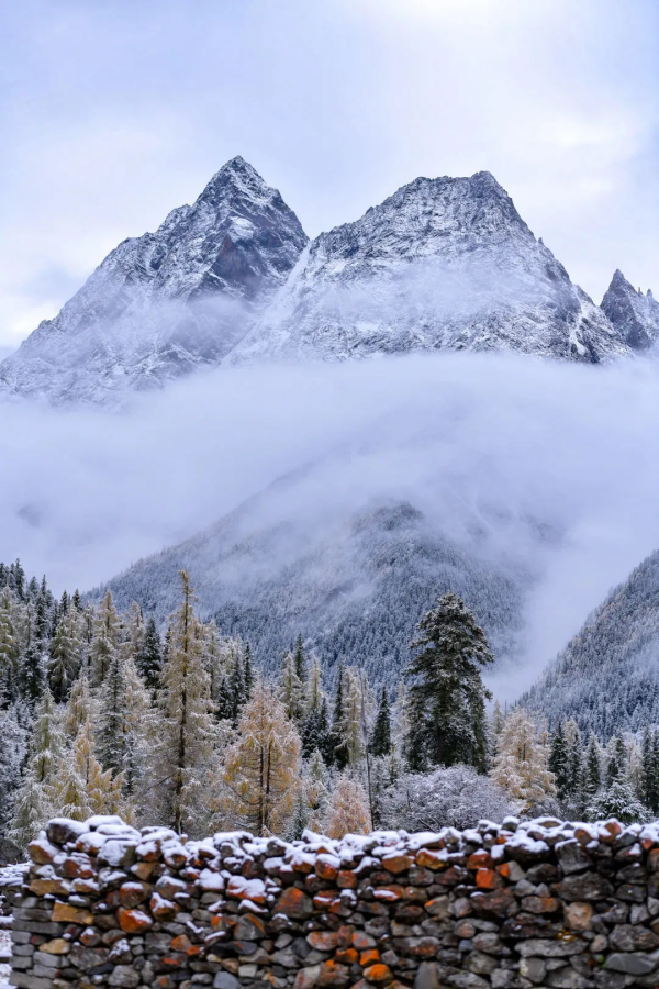 兩天一夜打卡川內新地標!雪山溫泉霧凇一站get,去顏值正巔峰 兩天一夜打卡川內新地標!雪山溫泉霧凇一站get,去顏值正巔峰