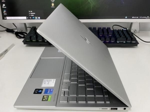 練口語的好助手：惠普Envy14輕薄便攜膝上型電腦