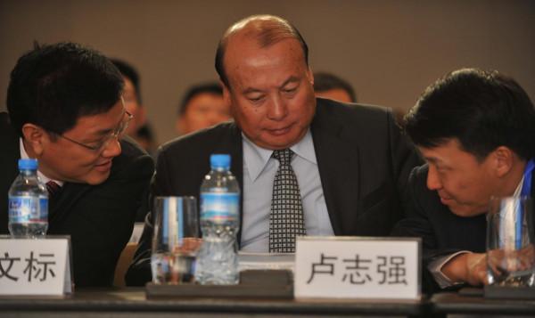 山東首富資助王健林25億,控股公司是李嘉誠2倍,卻欠下2000億 山東首富資助王健林25億,控股公司是李嘉誠2倍,卻欠下2000億