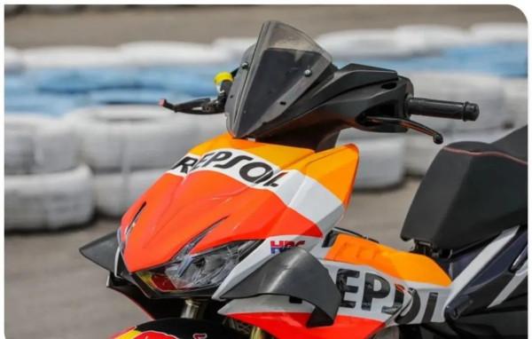 本田彎梁RS150R,配置超強 本田彎梁RS150R,配置超強