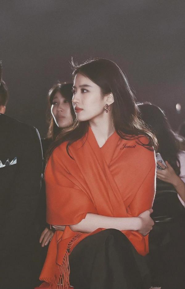 中國娛樂圈美女排行榜|超高畫質桌布大全,迪麗熱巴真的美絕了 中國娛樂圈美女排行榜|超高畫質桌布大全,迪麗熱巴真的美絕了