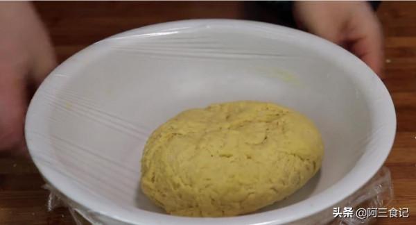 沙琪瑪最簡單的做法，一碗麵粉3個雞蛋，香脆酥軟，比買的還好吃