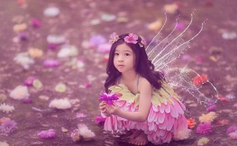 女嬰被遺棄瘦成皮包骨,女網紅帶她回家收養6年遭質疑,現狀如何 女嬰被遺棄瘦成皮包骨,女網紅帶她回家收養6年遭質疑,現狀如何