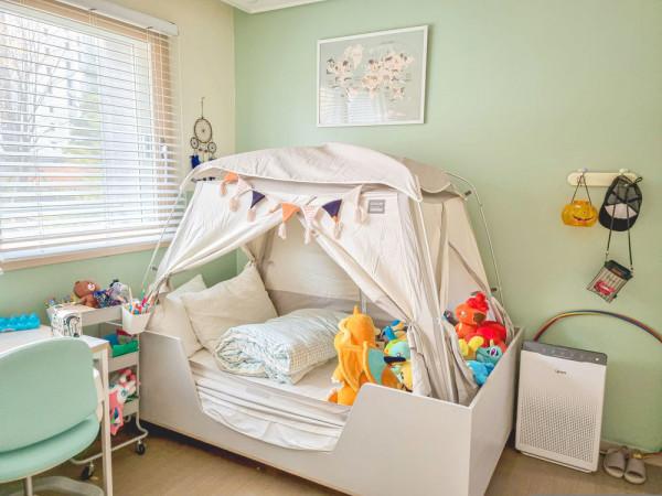 4室1廳，軟裝全靠女業主網購，本以為平平無奇，沒想到幸福感很強